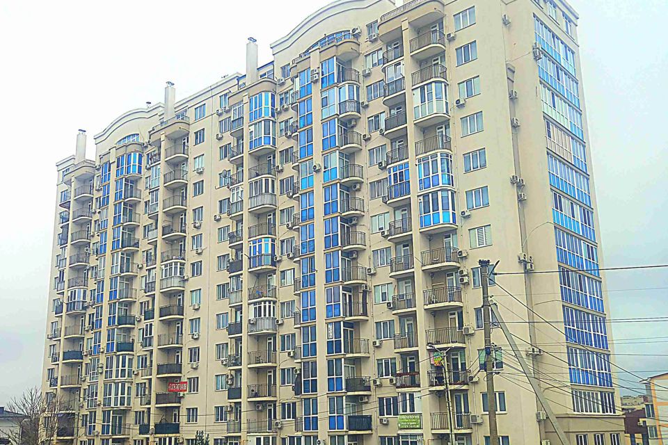 Продаётся 1-комнатная квартира, 56 м²