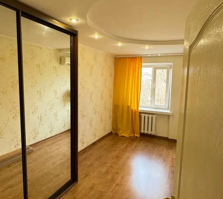 Продаётся 3-комнатная квартира, 56 м²