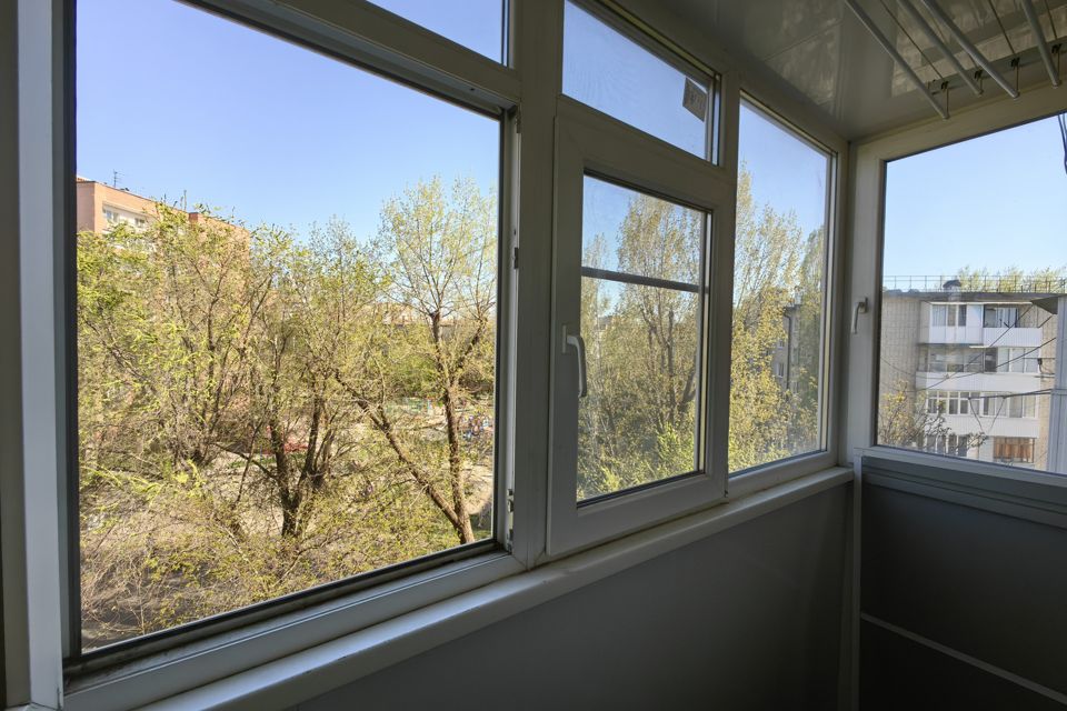 Продаётся 3-комнатная квартира, 55.5 м²
