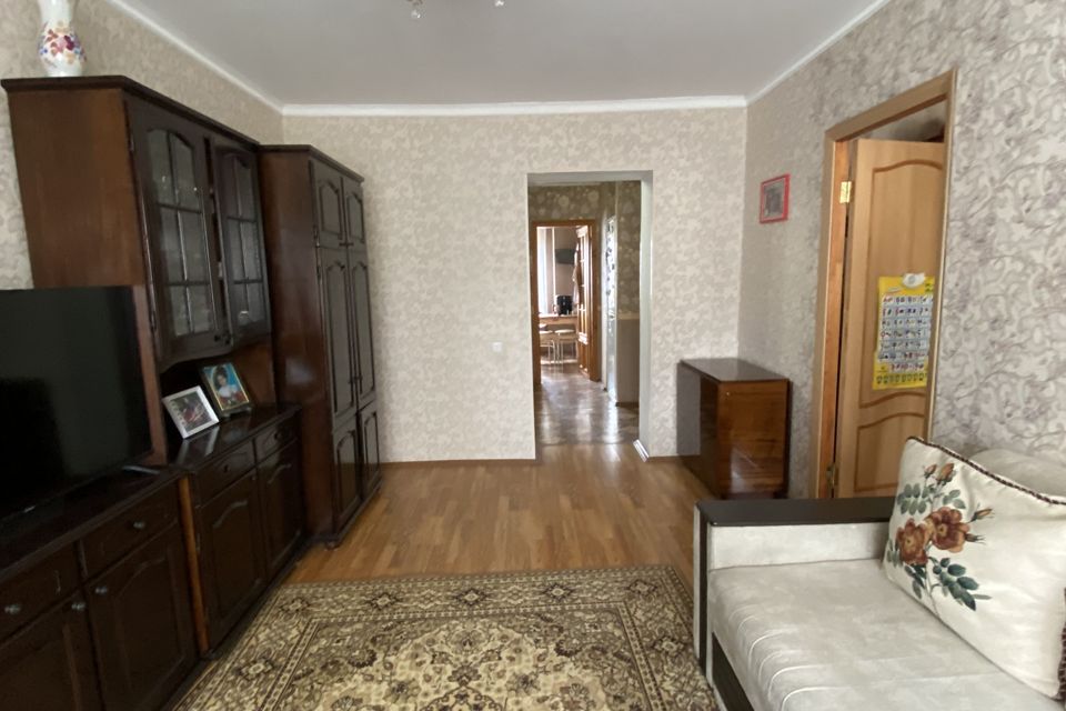 Продаётся 3-комнатная квартира, 61.6 м²