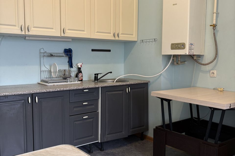 Продаётся 1-комнатная квартира, 41 м²