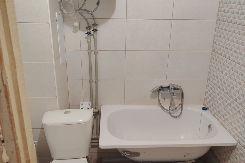 Продаётся 1-комнатная квартира, 32 м²