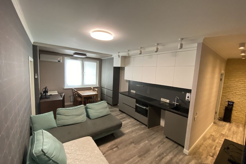 Продаётся 2-комнатная квартира, 62.9 м²