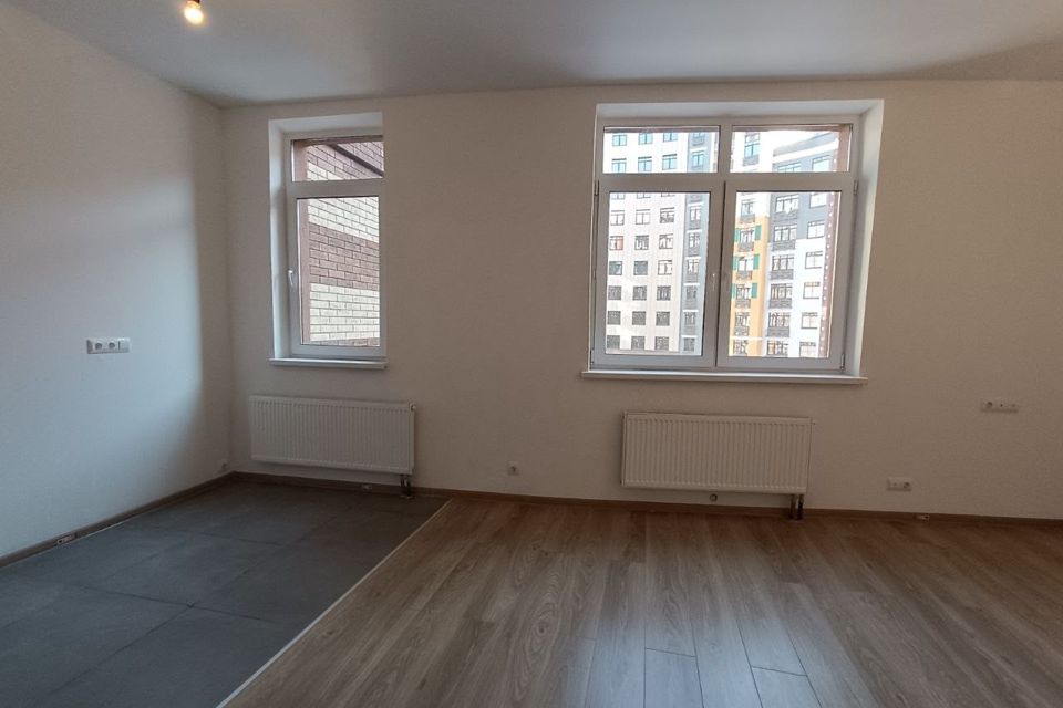 Продаётся 2-комнатная квартира, 82.9 м²