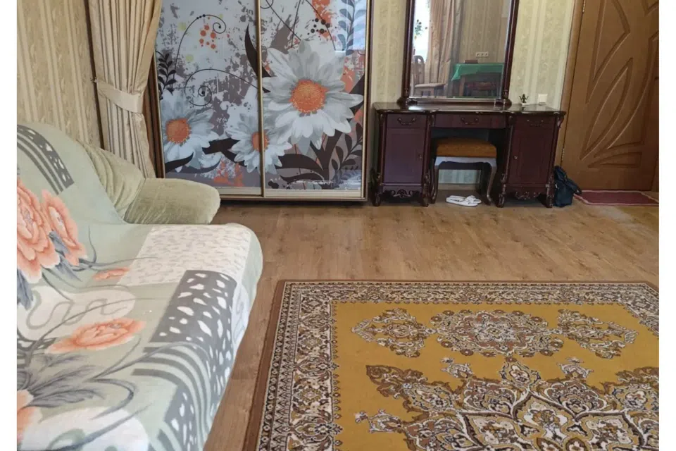Продаётся 2-комнатная квартира, 57.7 м²