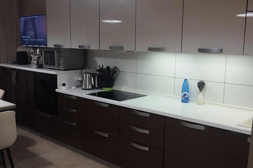 Продаётся 3-комнатная квартира, 92 м²