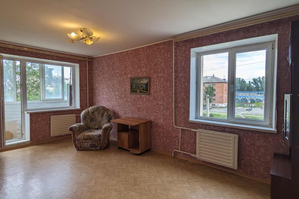 Продаётся 3-комнатная квартира, 57.4 м²