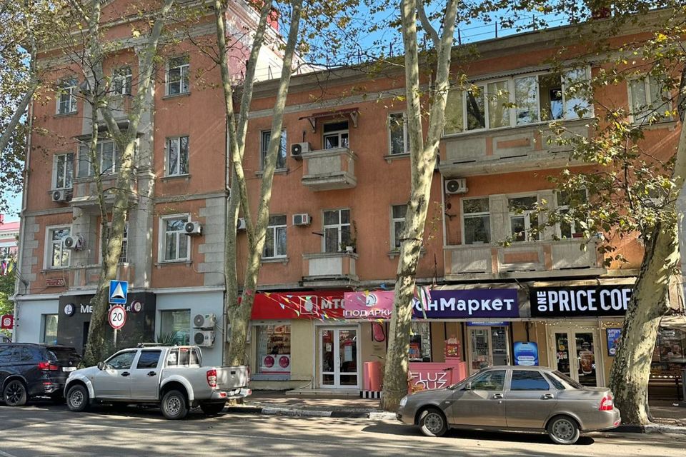 Продаётся 2-комнатная квартира, 46.2 м²