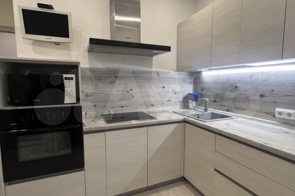 Продаётся 2-комнатная квартира, 57.7 м²