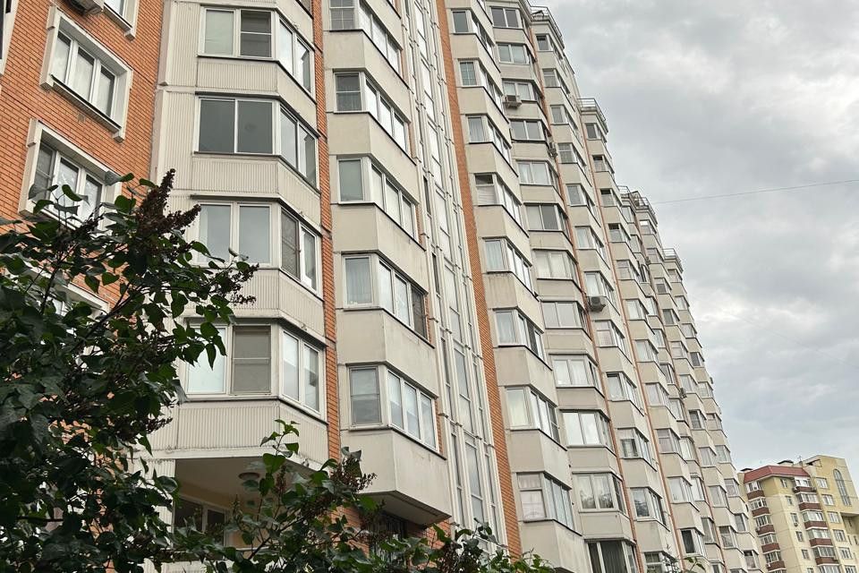 Продаётся 3-комнатная квартира, 75.9 м²