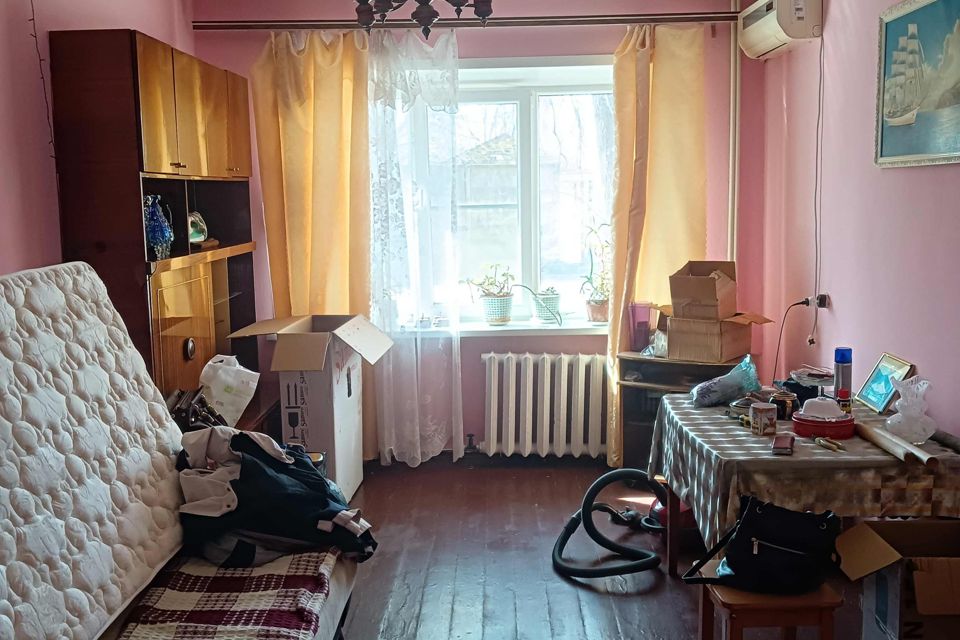 Продаётся 3-комнатная квартира, 48.9 м²