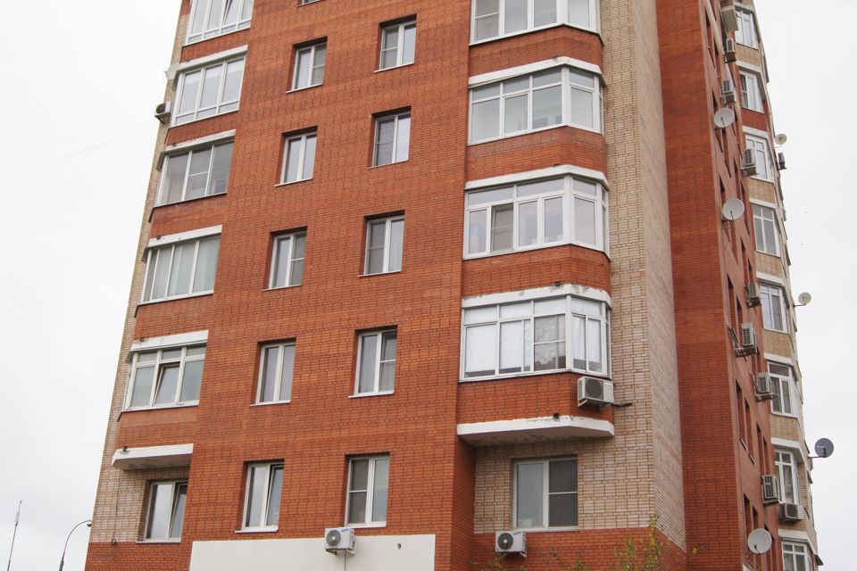 Продаётся 3-комнатная квартира, 104 м²