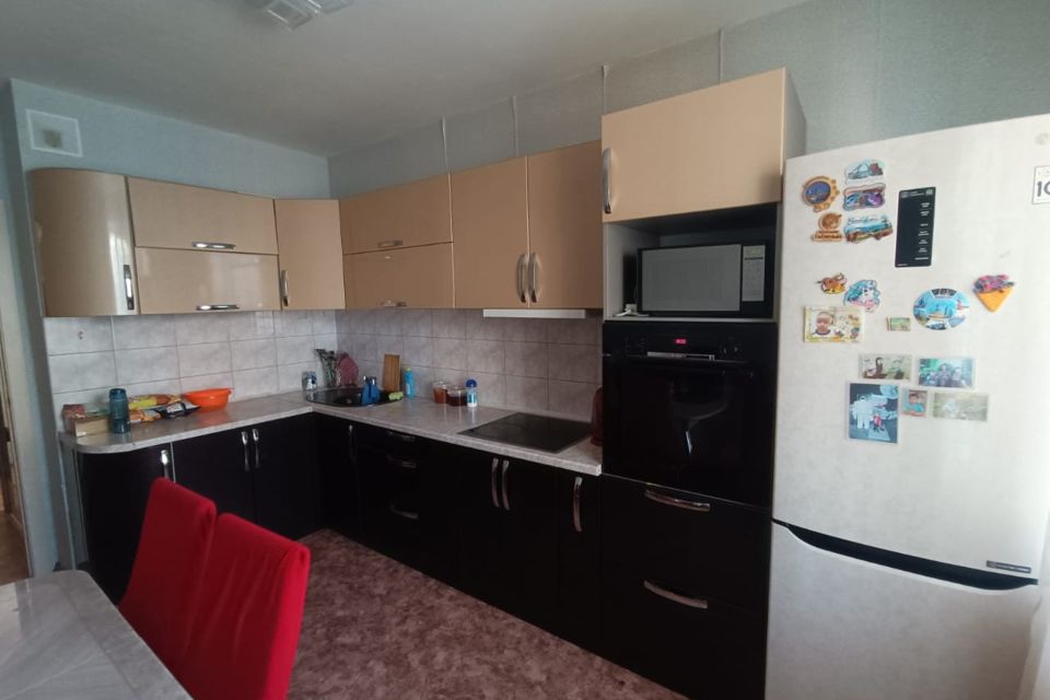 Продаётся 2-комнатная квартира, 65 м²