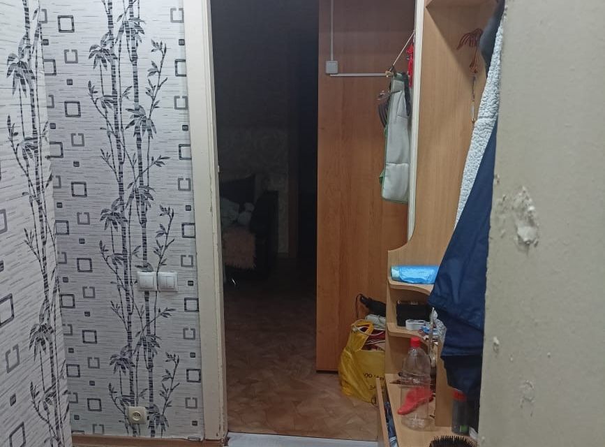 Продаётся 3-комнатная квартира, 47.4 м²
