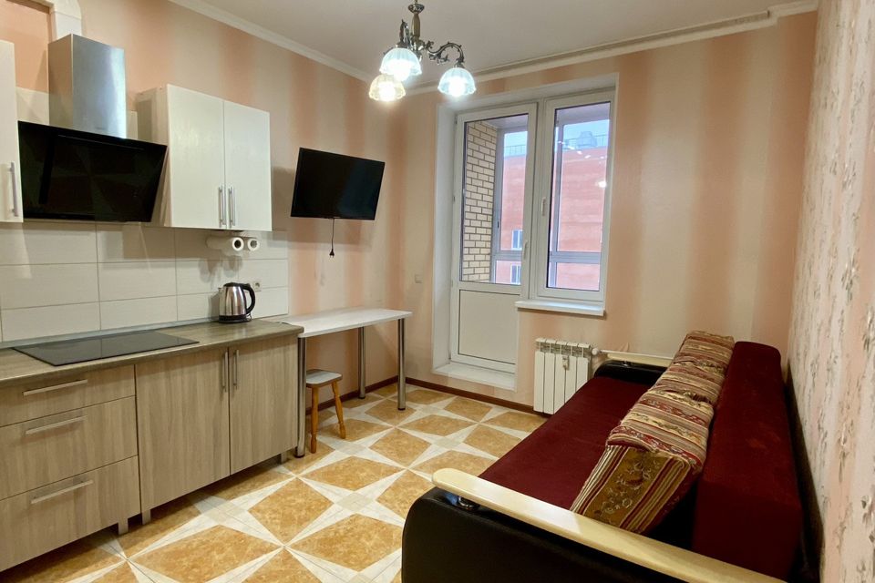 Продаётся 1-комнатная квартира, 38 м²