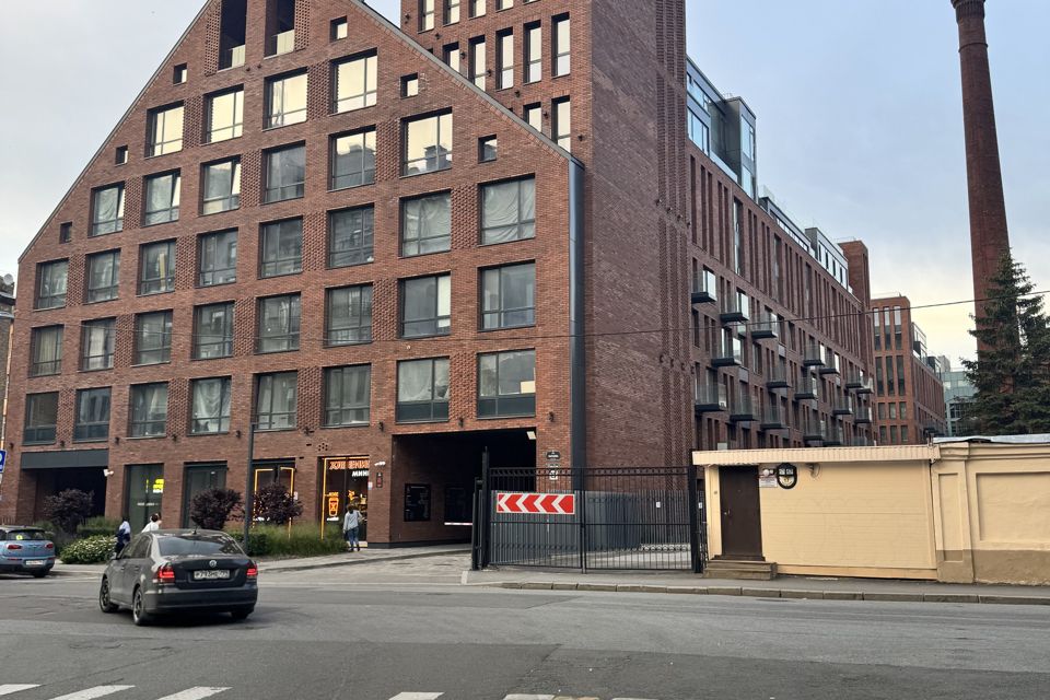 Продаётся 1-комнатная квартира, 41.7 м²