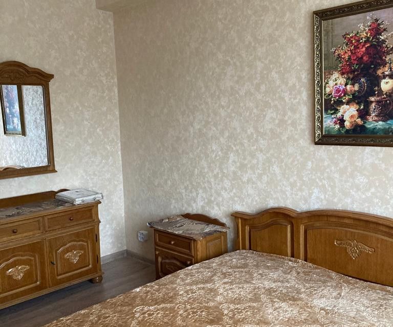Сдаётся 2-комнатная квартира, 70 м²