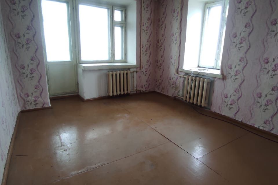 Продаётся 4-комнатная квартира, 72.6 м²