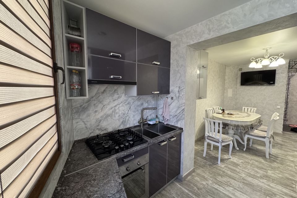 Продаётся 3-комнатная квартира, 67.4 м²