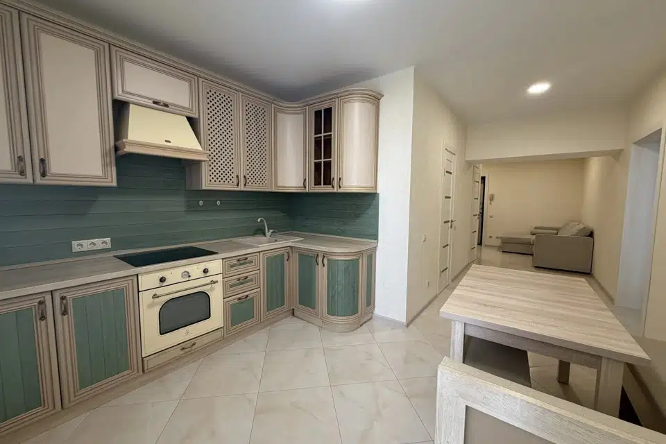 Продаётся 1-комнатная квартира, 53.3 м²