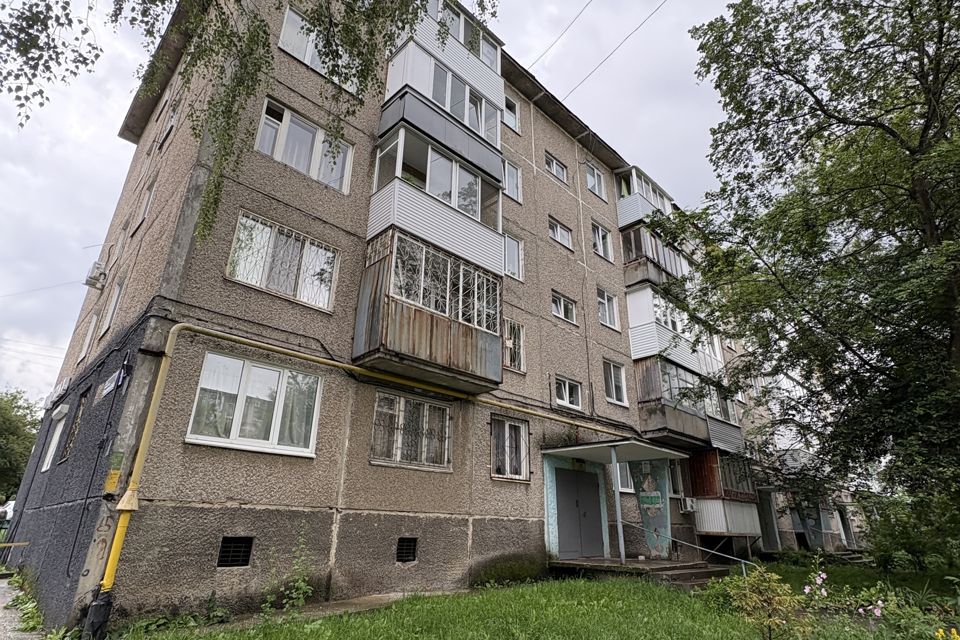 Продаётся 3-комнатная квартира, 46.7 м²