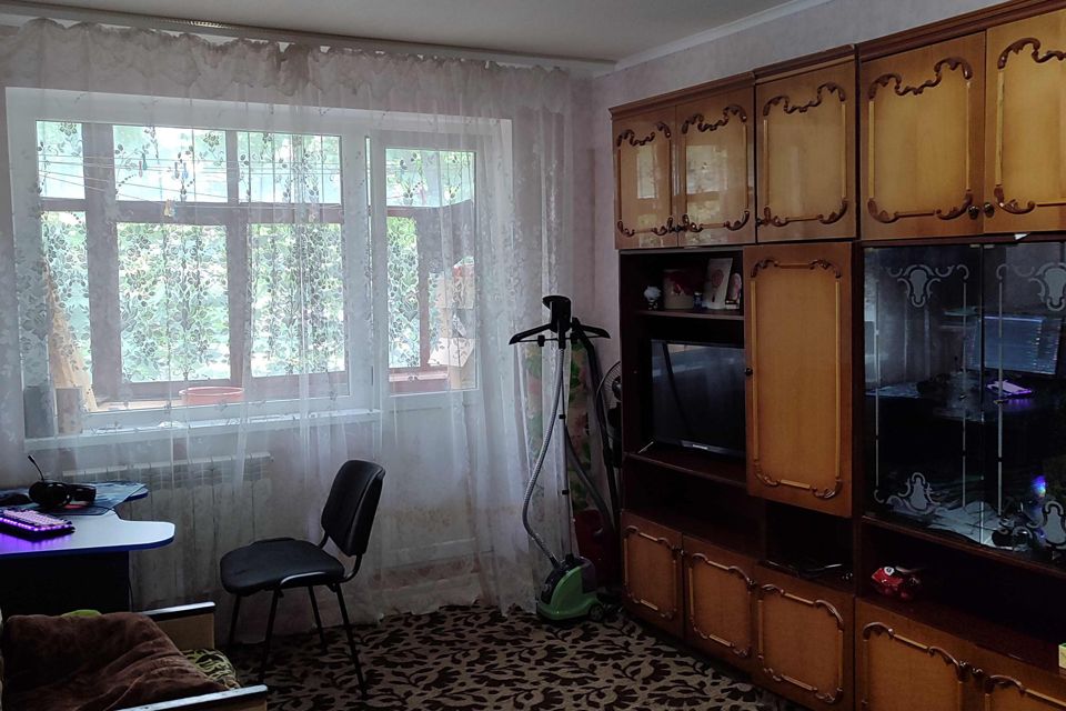 Продаётся 1-комнатная квартира, 32 м²