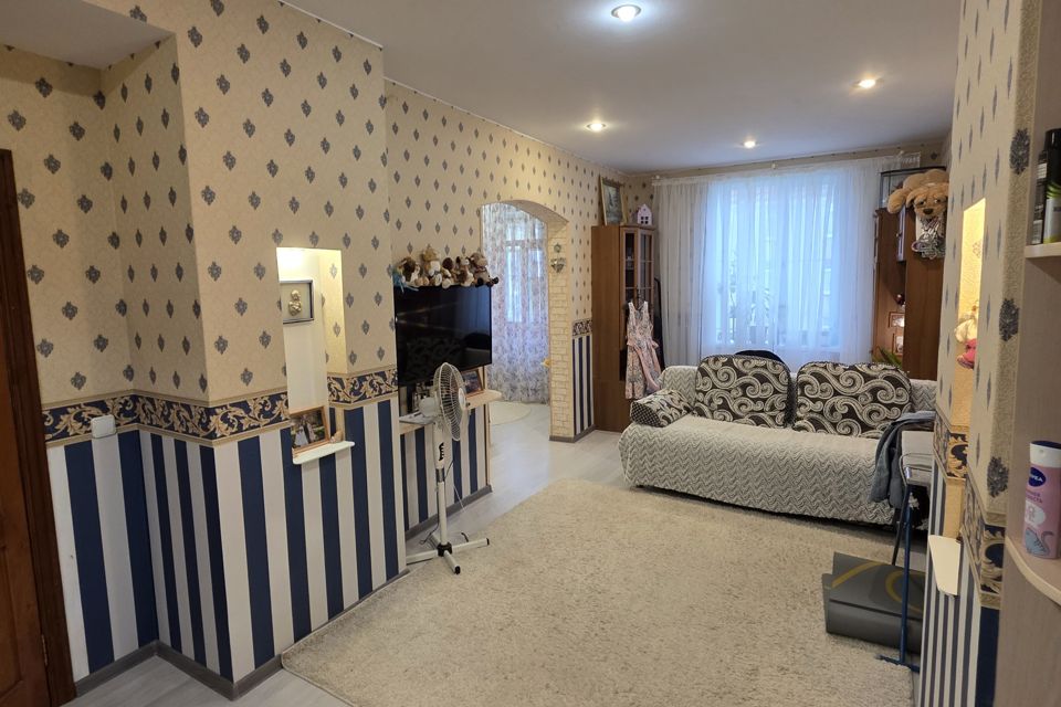Продаётся 3-комнатная квартира, 77 м²