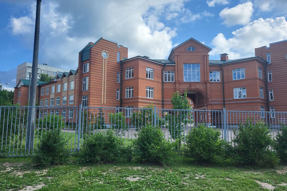 Продаётся 3-комнатная квартира, 62.7 м²