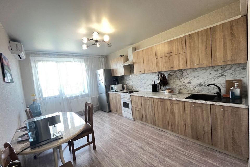Продаётся 2-комнатная квартира, 56.1 м²