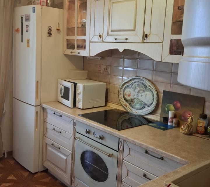 Продаётся 3-комнатная квартира, 60.7 м²