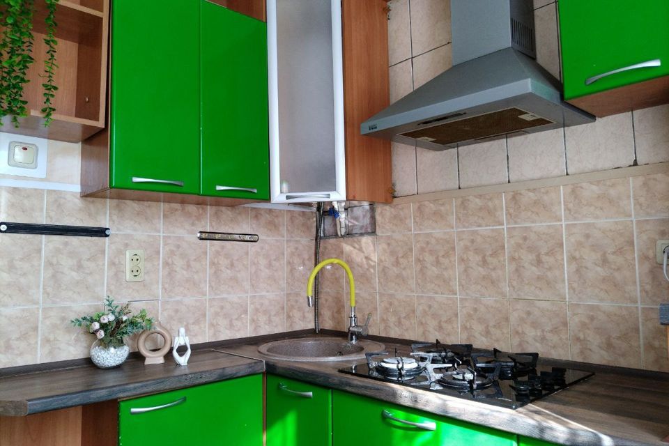 Продаётся 3-комнатная квартира, 63.7 м²