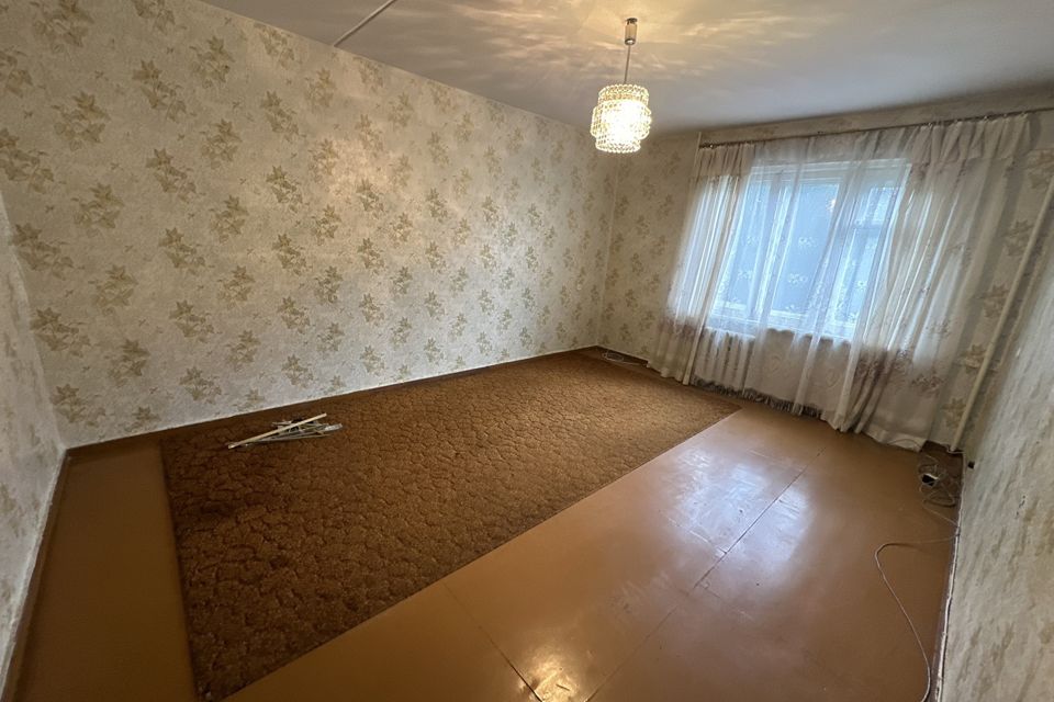 Продаётся 4-комнатная квартира, 69.8 м²