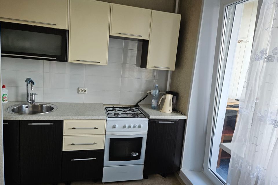 Продаётся 1-комнатная квартира, 38 м²