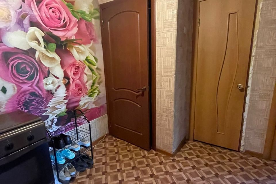 Продаётся 4-комнатная квартира, 61 м²