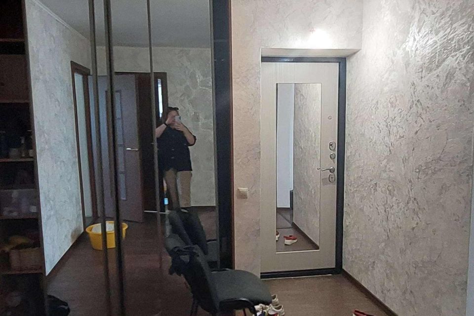 Продаётся 2-комнатная квартира, 60.5 м²