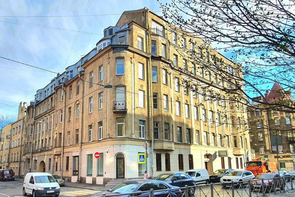 Продаётся 3-комнатная квартира, 76.4 м²