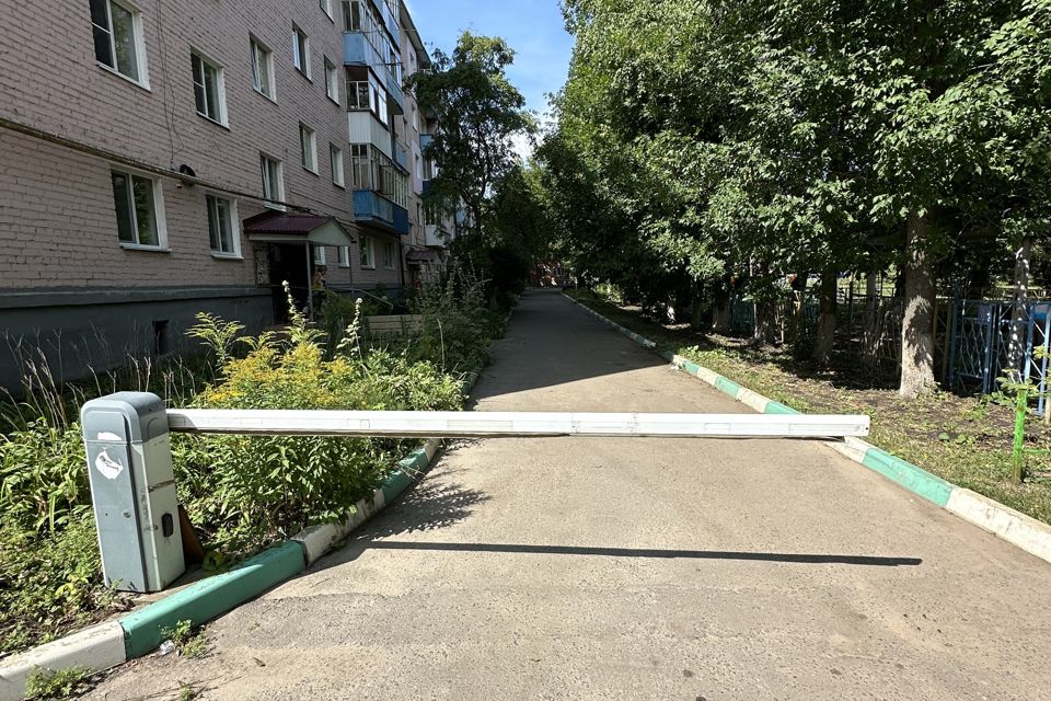 Продаётся 4-комнатная квартира, 59.5 м²