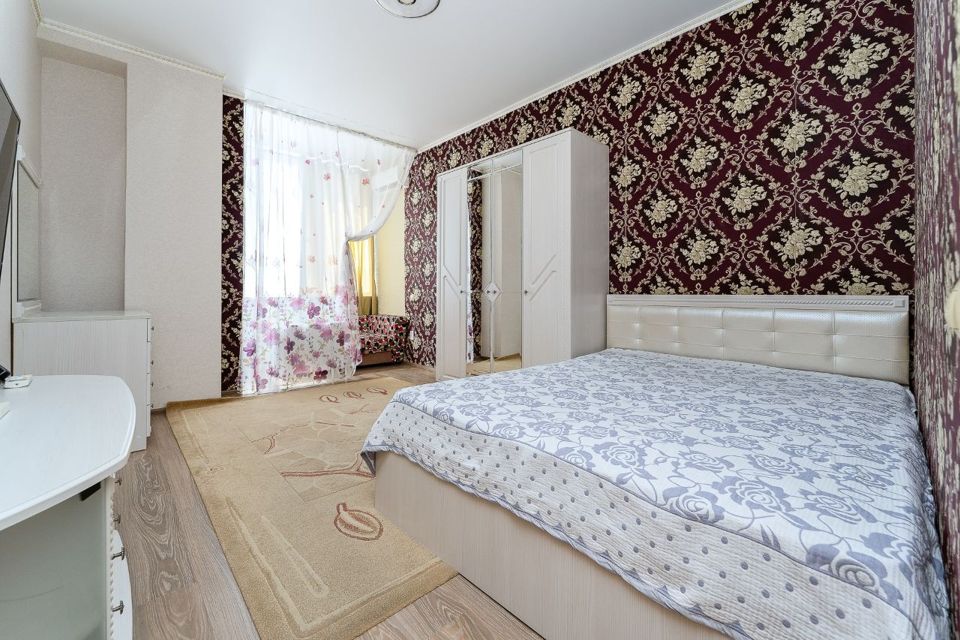 Продаётся 1-комнатная квартира, 43 м²