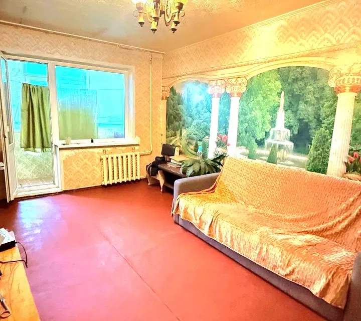 Продаётся 1-комнатная квартира, 42 м²