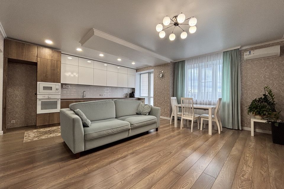 Продаётся 3-комнатная квартира, 104.6 м²