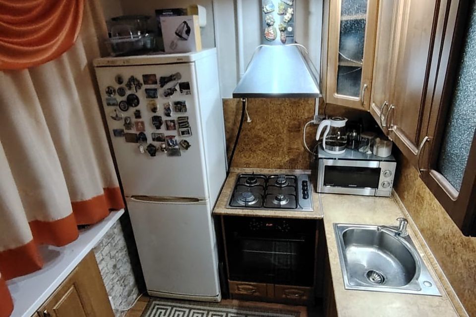 Продаётся 3-комнатная квартира, 58.1 м²