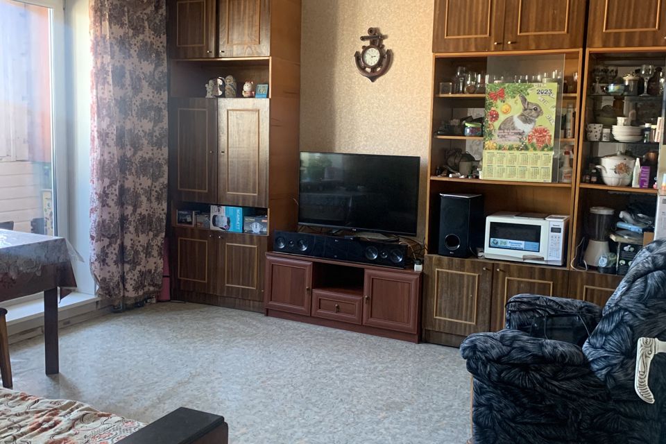 Продаётся 4-комнатная квартира, 76 м²