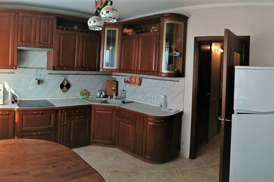 Продаётся 3-комнатная квартира, 77.2 м²