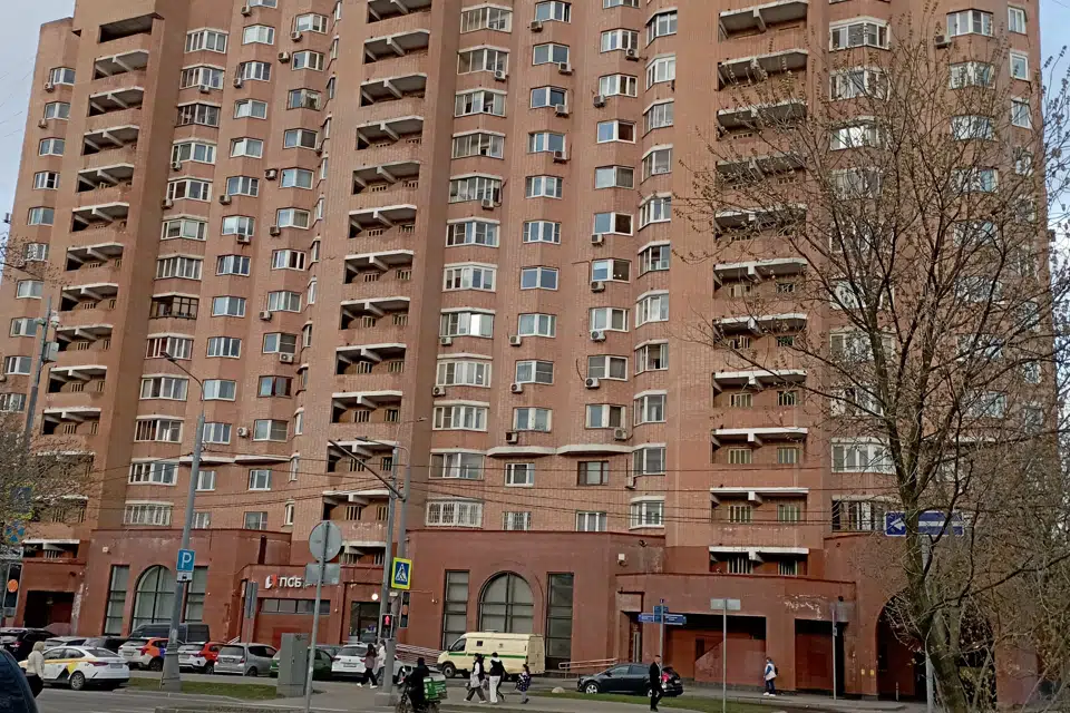 Продаётся 1-комнатная квартира, 56.6 м²