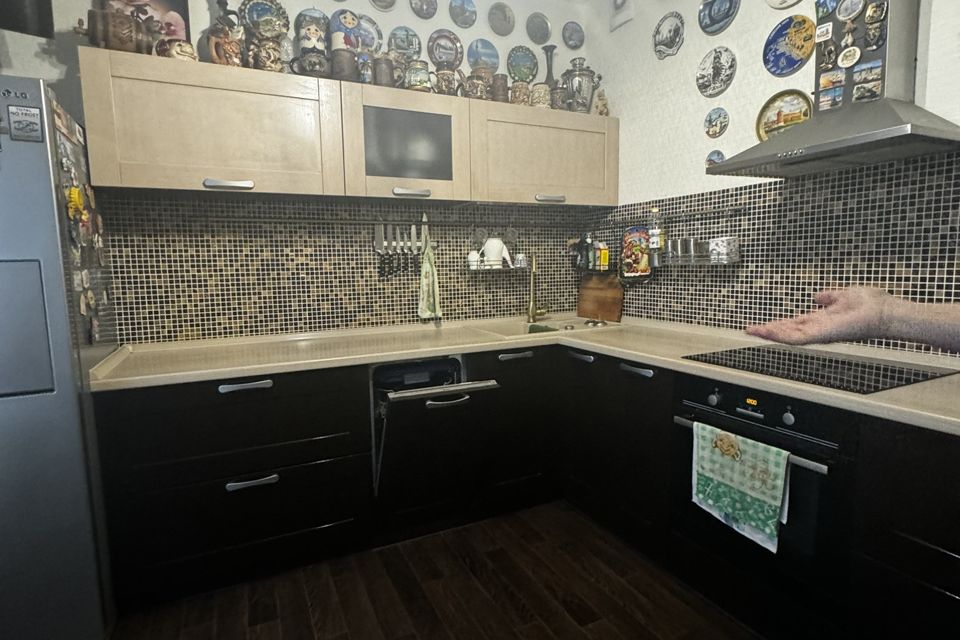 Продаётся 2-комнатная квартира, 61.4 м²