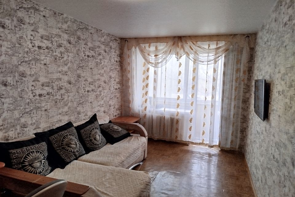 Продаётся 3-комнатная квартира, 62.3 м²