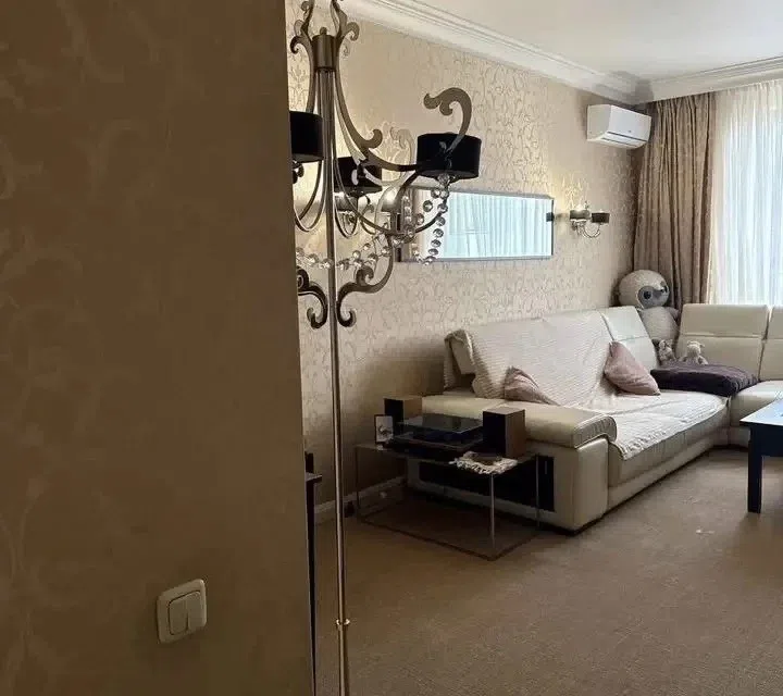 Продаётся 2-комнатная квартира, 75 м²