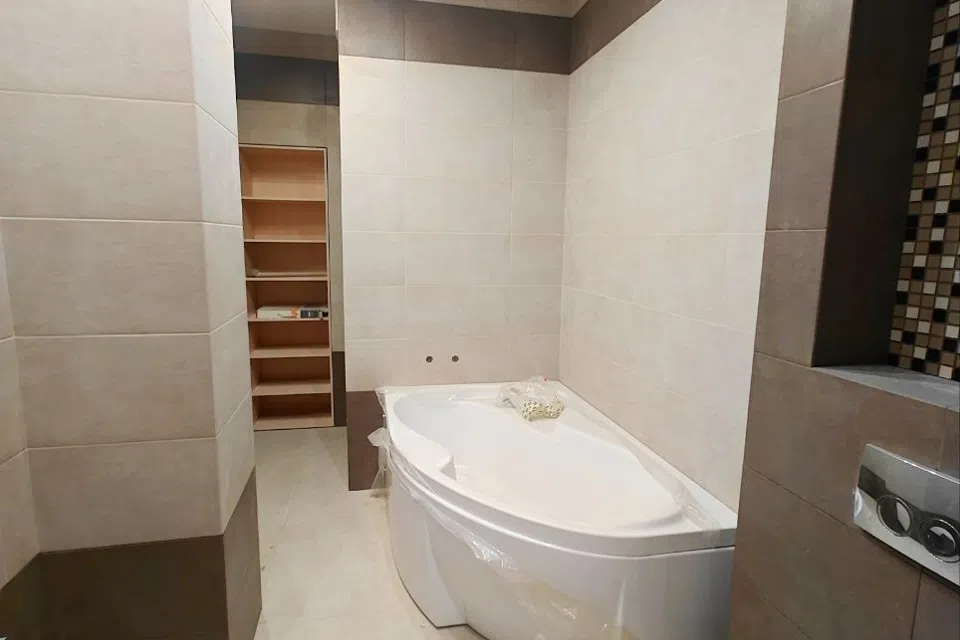 Продаётся 3-комнатная квартира, 98 м²