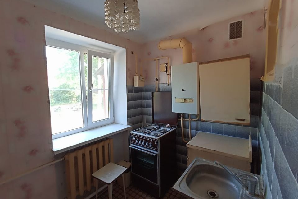 Продаётся 3-комнатная квартира, 42.9 м²