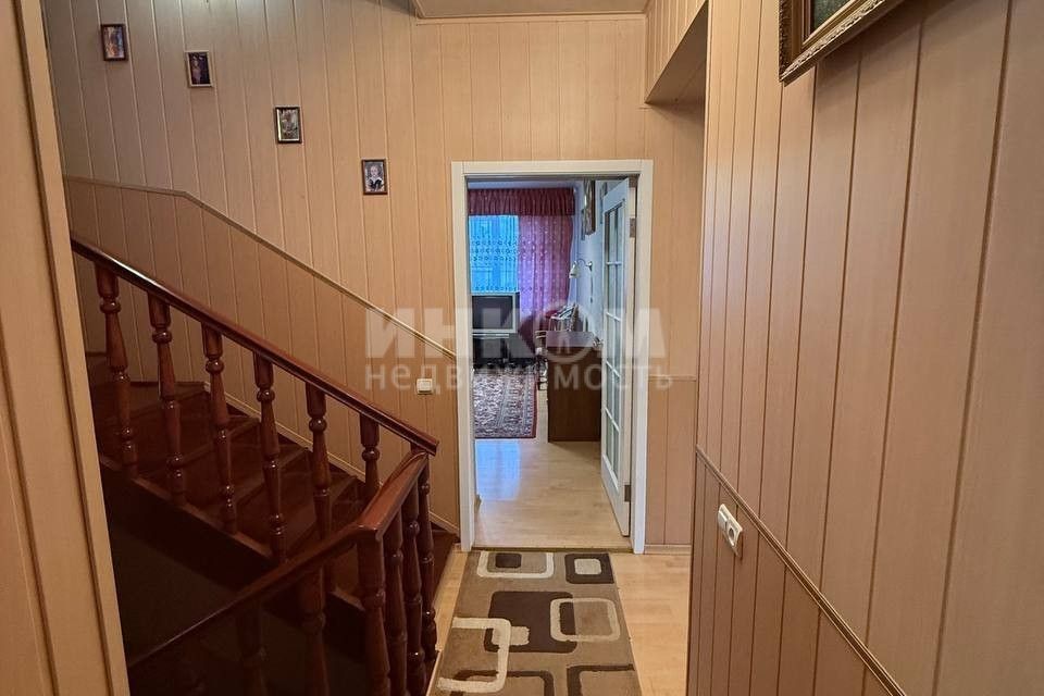 Продаётся 2-этажный дом, 300 м²